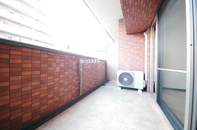 13/26 バルコニー