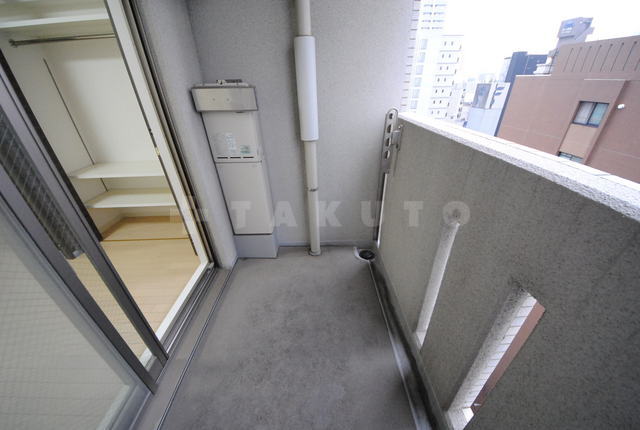 16/27 バルコニー