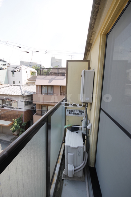 16/28 バルコニー