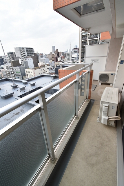 25/30 バルコニー