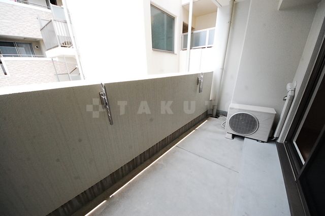 20/30 バルコニー