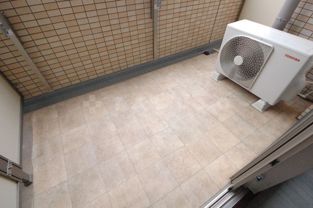 15/28 バルコニー