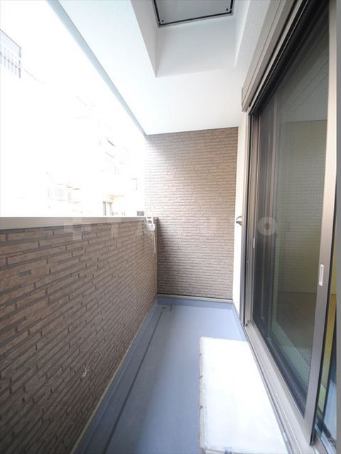 20/30 バルコニー