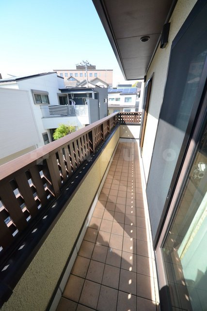 20/30 バルコニー