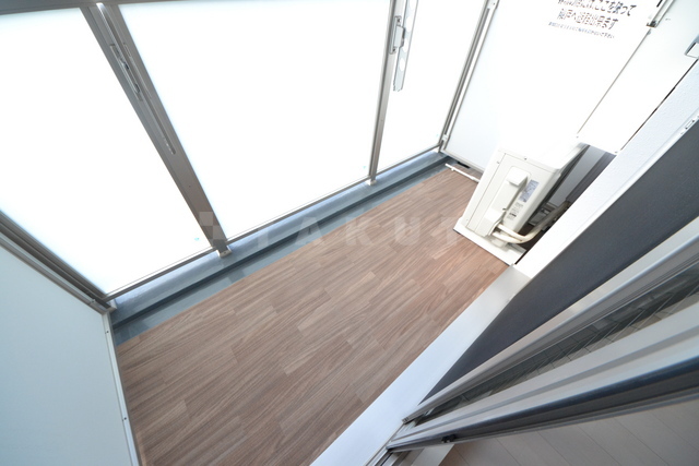 15/23 バルコニー