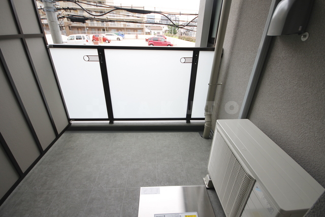 16/23 バルコニー