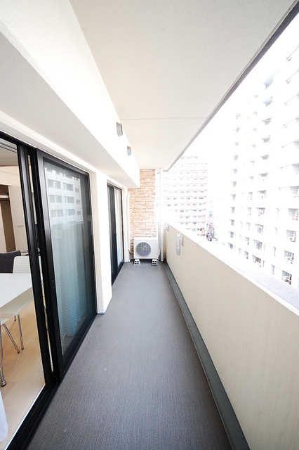 20/30 バルコニー