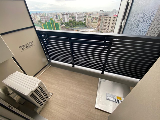 18/25 バルコニー