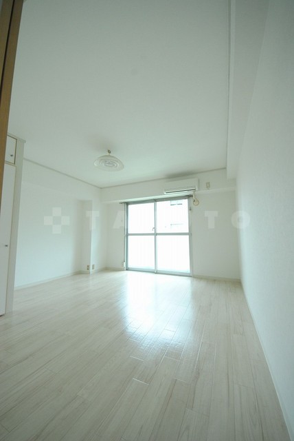 22/30 エントランス