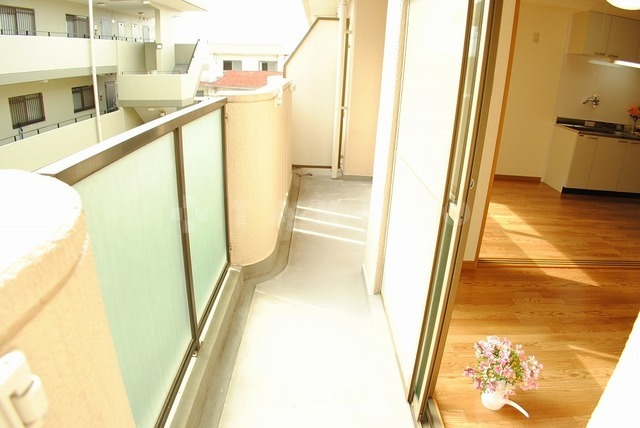 13/21 バルコニー