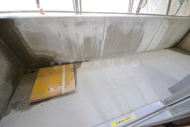 15/26 バルコニー