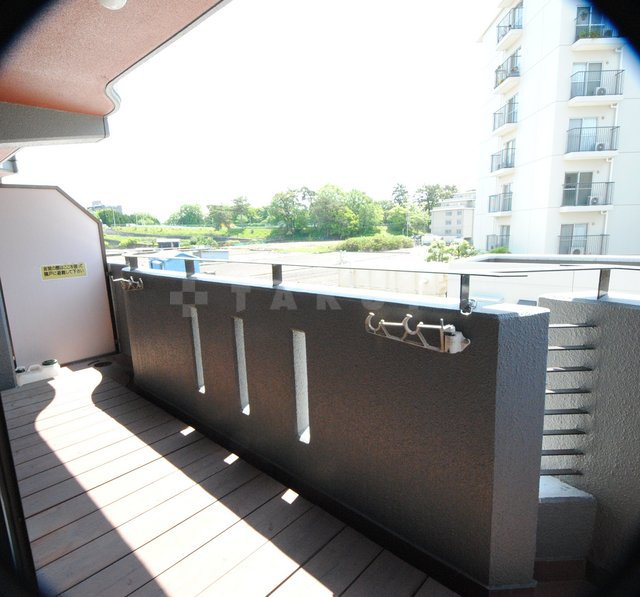 17/27 バルコニー