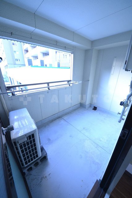 14/28 バルコニー