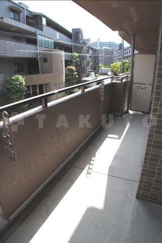 21/30 バルコニー