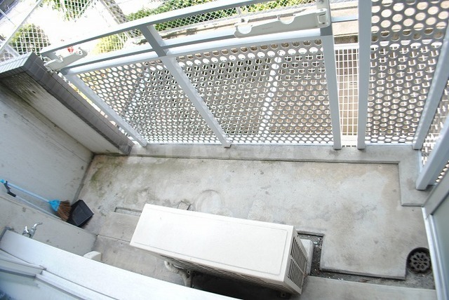 13/28 バルコニー