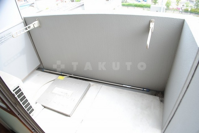 16/27 バルコニー