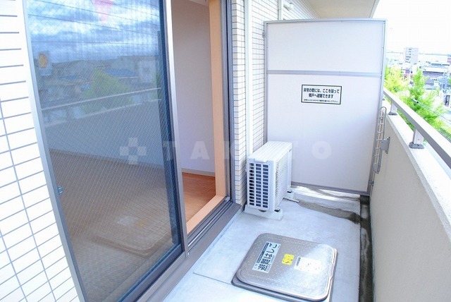 16/28 バルコニー