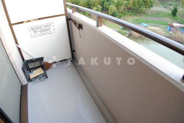 13/19 バルコニー