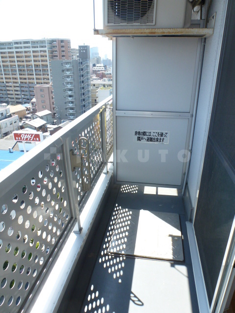 16/27 バルコニー