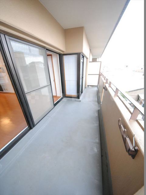 18/30 バルコニー