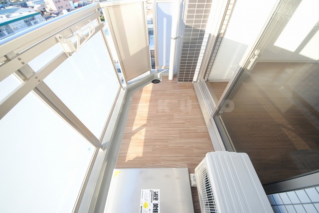 16/28 バルコニー