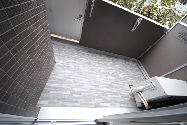 18/30 バルコニー