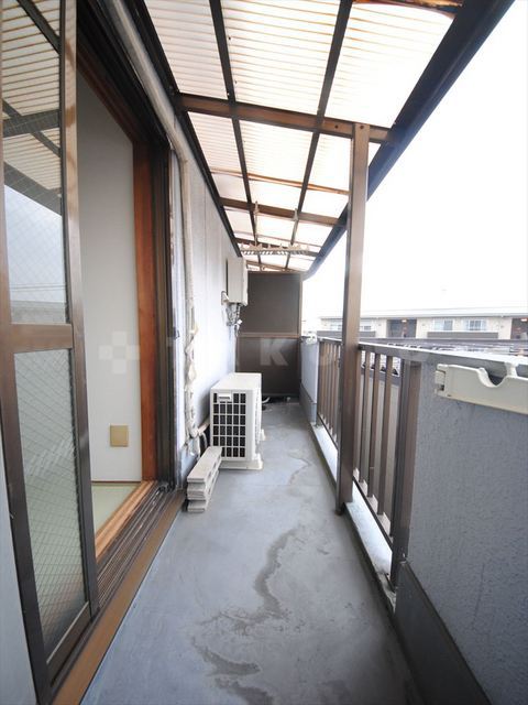 21/30 バルコニー