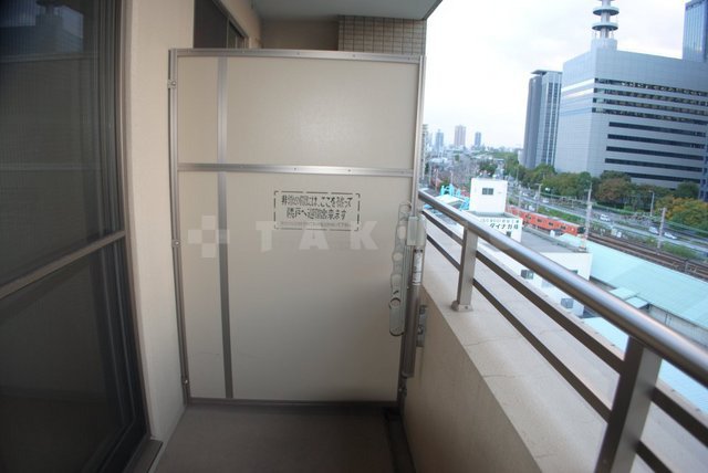 13/23 バルコニー