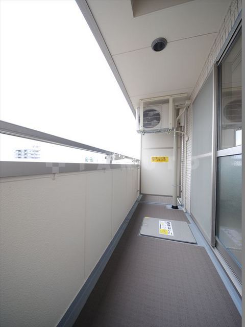 20/30 バルコニー