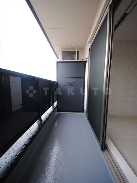 21/30 バルコニー