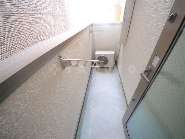 17/28 バルコニー