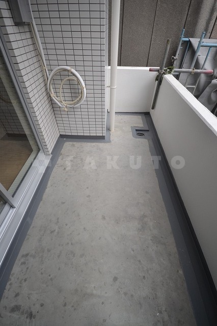 19/30 バルコニー