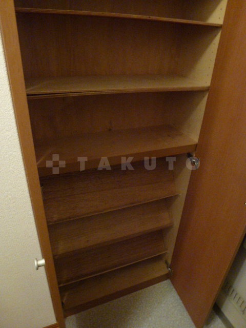 13/30 玄関