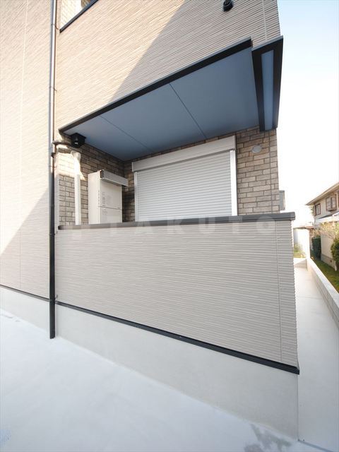 23/30 エントランス