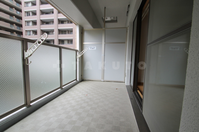 18/23 バルコニー