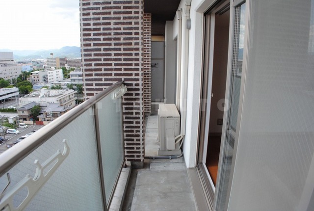 13/23 バルコニー