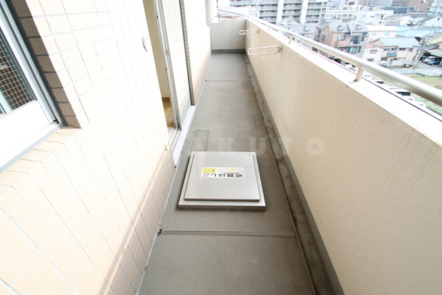 23/30 バルコニー