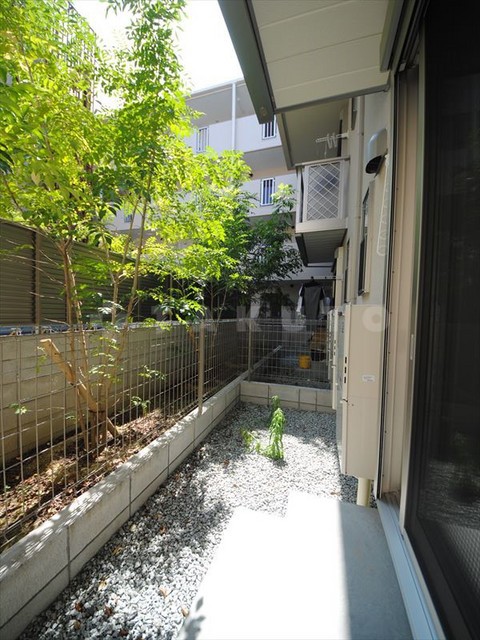 20/30 バルコニー