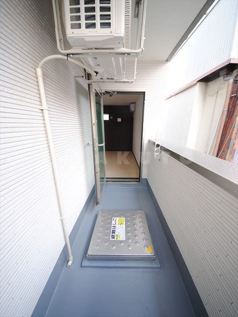 16/28 バルコニー