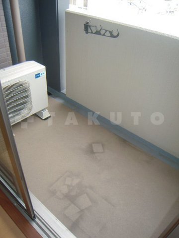 13/23 バルコニー