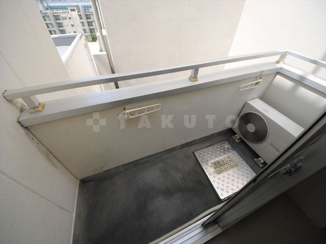 13/23 バルコニー