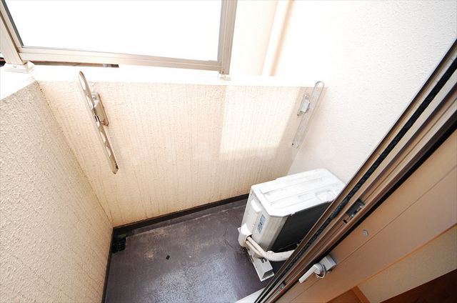 13/23 バルコニー