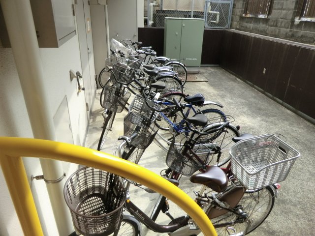 22/30 駐車場