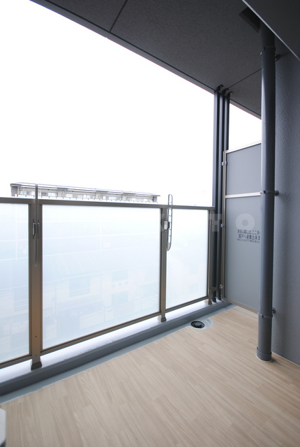 13/26 バルコニー