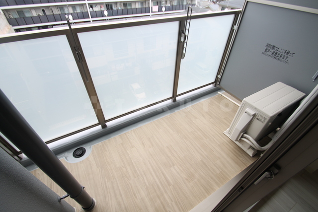 14/27 バルコニー