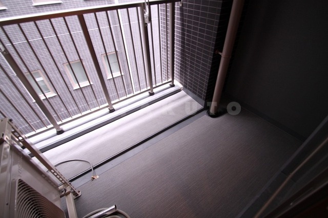 21/29 バルコニー