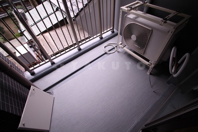 18/26 バルコニー