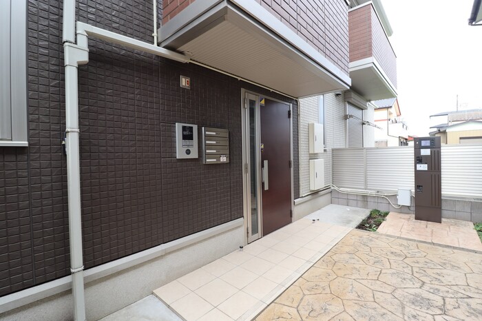 17/26 エントランス