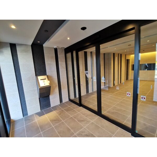 19/29 エントランス