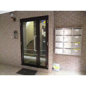 17/25 エントランス